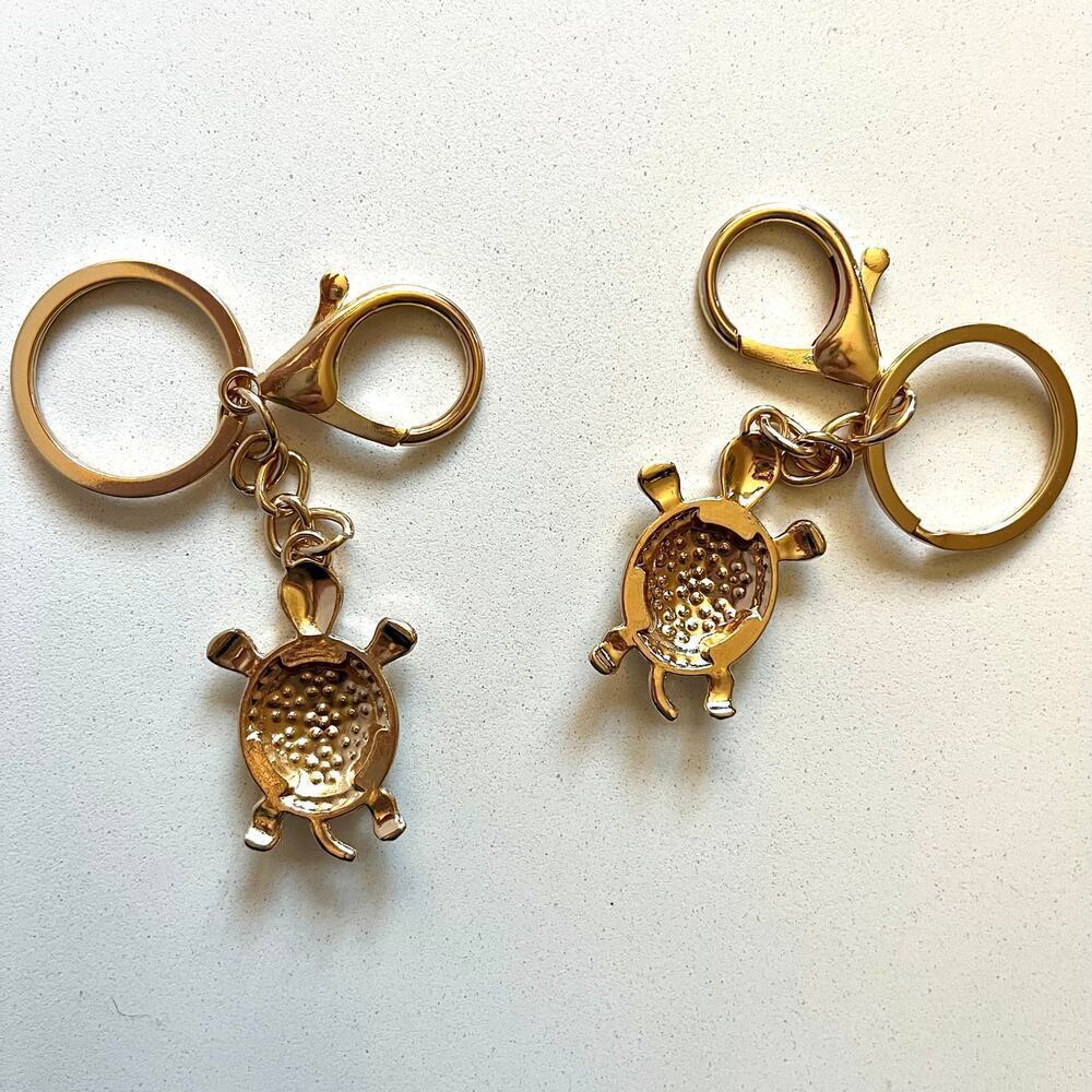 Bag Charm KEYCHAIN Sea Turtles with Rhinestones, Blue or Green, BUYER CHOOSES 1 - Picture 4 of 4